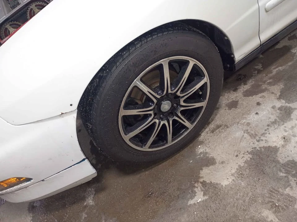 1998 Acura Integra 3rd Gen - Image 2 of 20