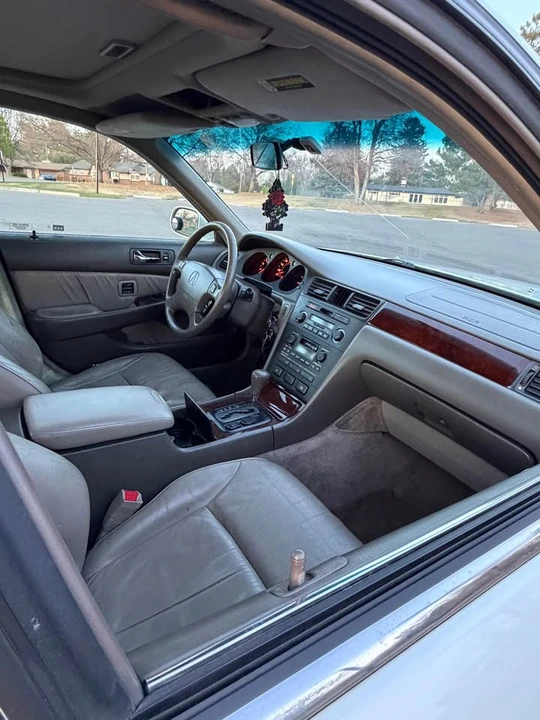 1998 Acura RL 1st Gen - Image 6 of 7