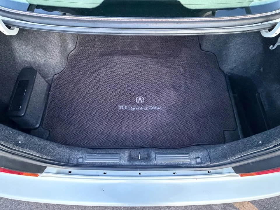 1998 Acura RL 1st Gen - Image 7 of 7