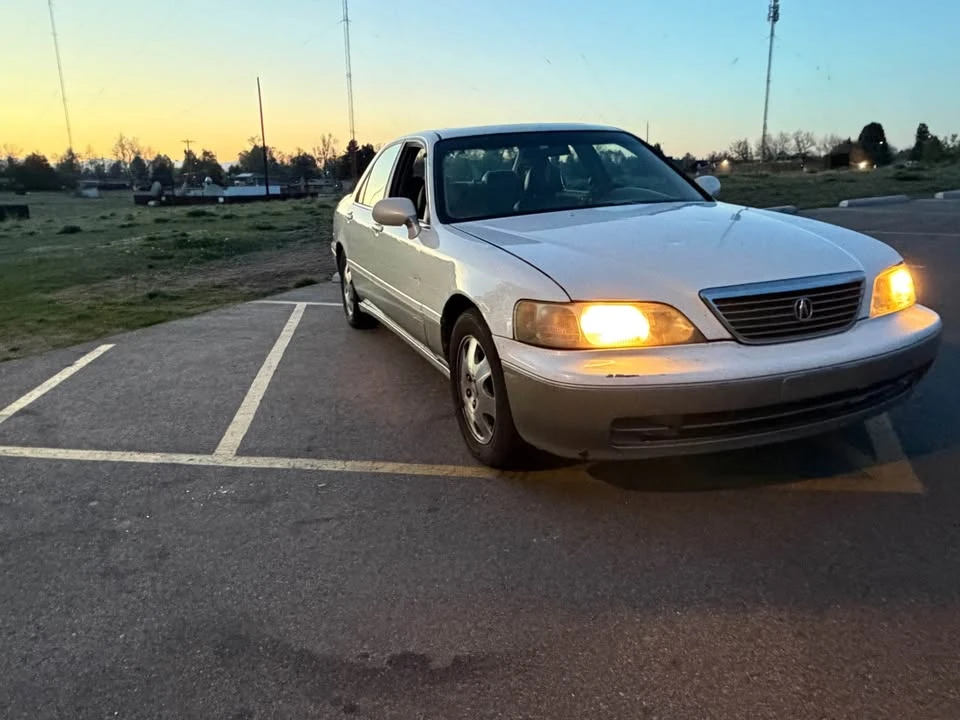 1998 Acura RL 1st Gen - Image 2 of 7