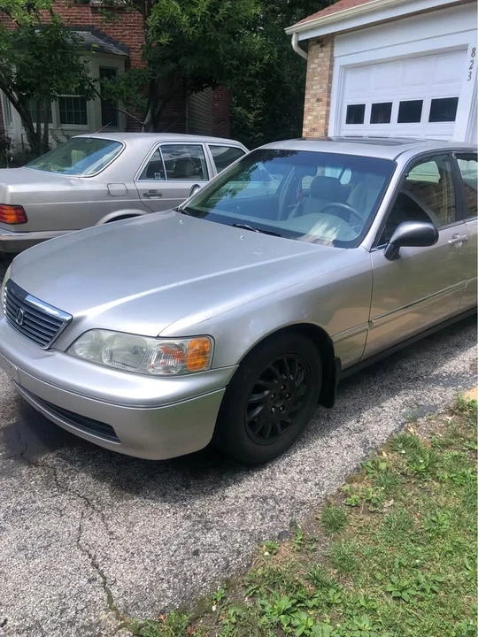1998 Acura RLX - Image 3 of 11