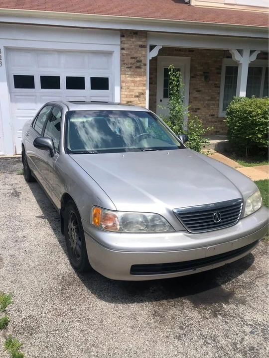 1998 Acura RLX - Image 2 of 11