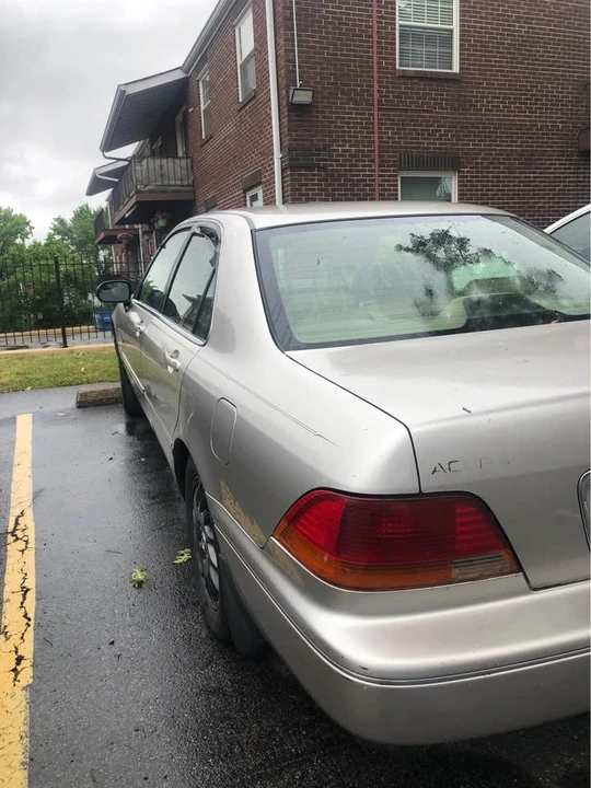 1998 Acura RLX - Image 7 of 11