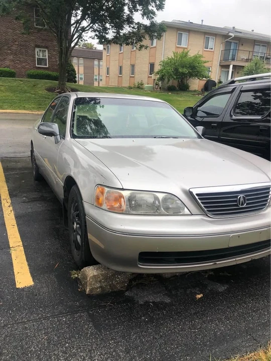 1998 Acura RLX - Image 9 of 11