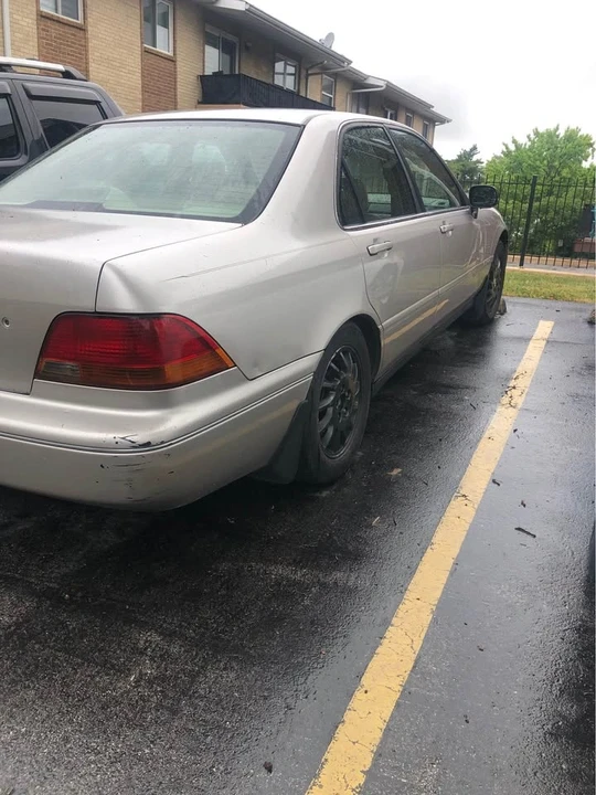 1998 Acura RLX - Image 8 of 11