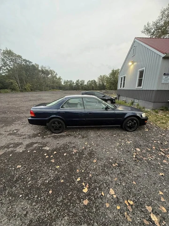1998 Acura TL 2nd Gen - Image 4 of 10