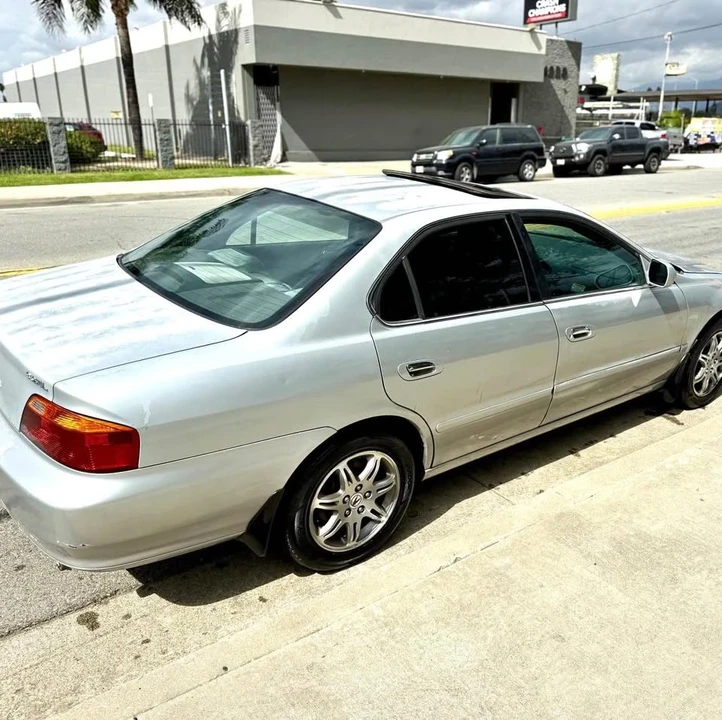 1998 Acura TL 2nd Gen - Image 1 of 10
