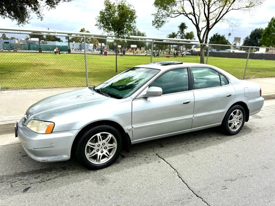 1998 Acura TL 2nd Gen - Image 2 of 10