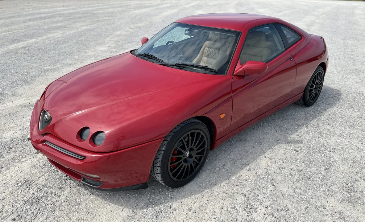 1998 Alfa Romeo 916 GTV & Spider - Image 5 of 31