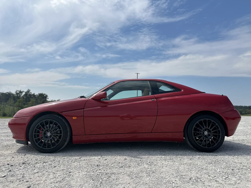 1998 Alfa Romeo 916 GTV & Spider - Image 29 of 31