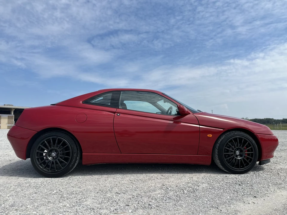 1998 Alfa Romeo 916 GTV & Spider - Image 13 of 31