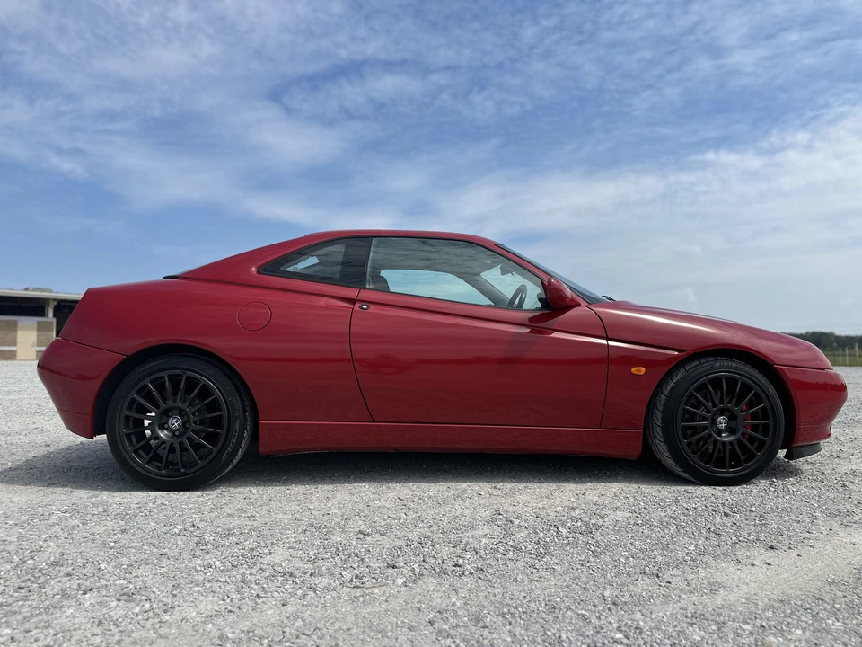 1998 Alfa Romeo 916 GTV & Spider - Image 14 of 31