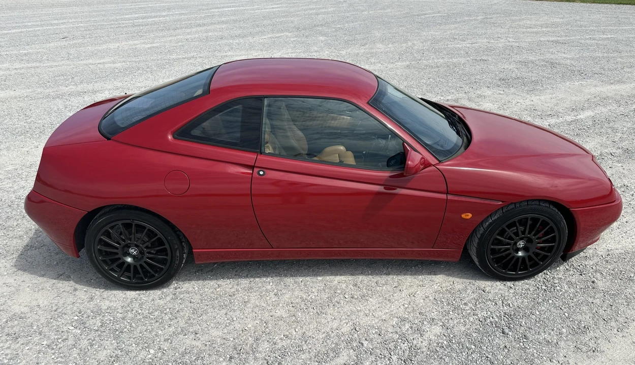 1998 Alfa Romeo 916 GTV & Spider - Image 15 of 31