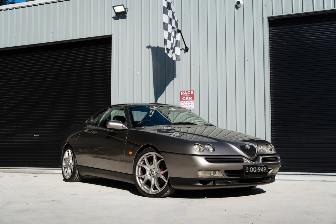1998 Alfa Romeo 916 GTV & Spider - Image 10 of 31