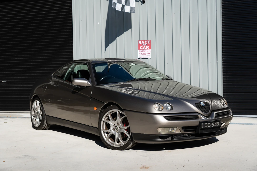 1998 Alfa Romeo 916 GTV & Spider - Image 3 of 31