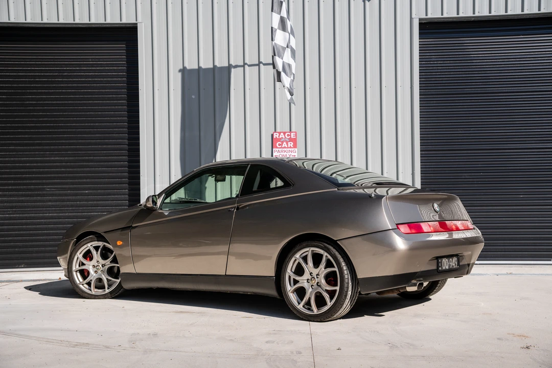 1998 Alfa Romeo 916 GTV & Spider - Image 15 of 31