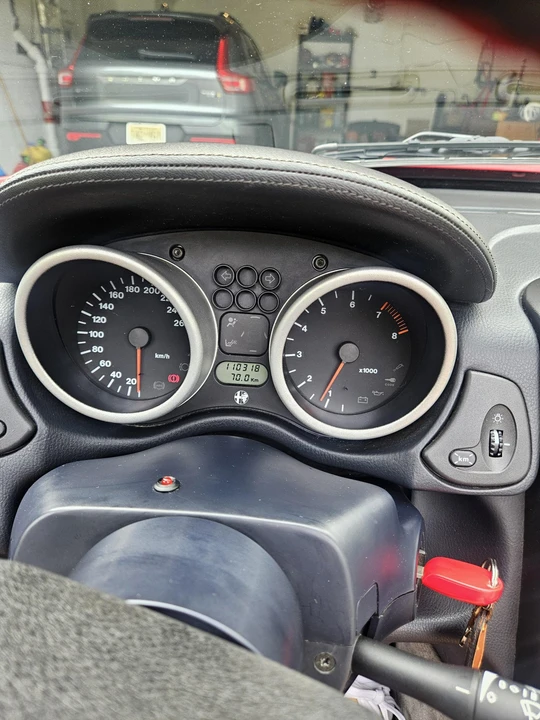 1998 Alfa Romeo 916 GTV & Spider - Image 28 of 31