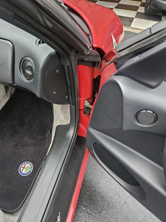 1998 Alfa Romeo 916 GTV & Spider - Image 26 of 31