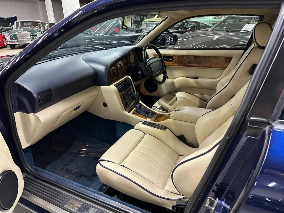 1998 Aston Martin V8 Coupe - Image 9 of 31