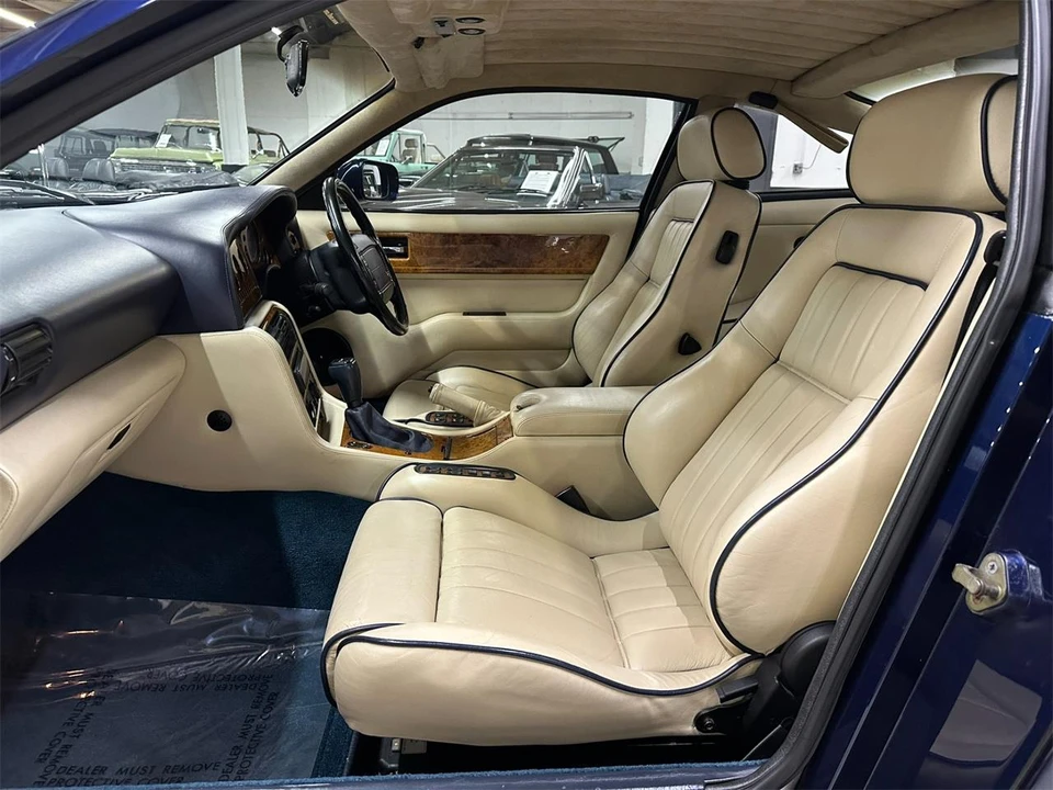 1998 Aston Martin V8 Coupe - Image 10 of 31