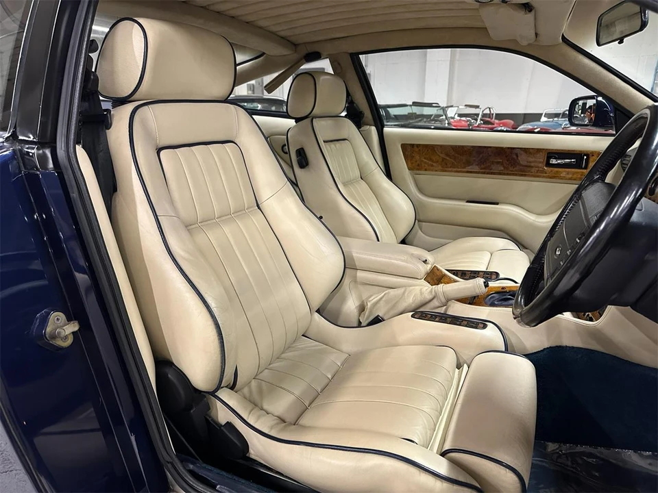 1998 Aston Martin V8 Coupe - Image 15 of 31