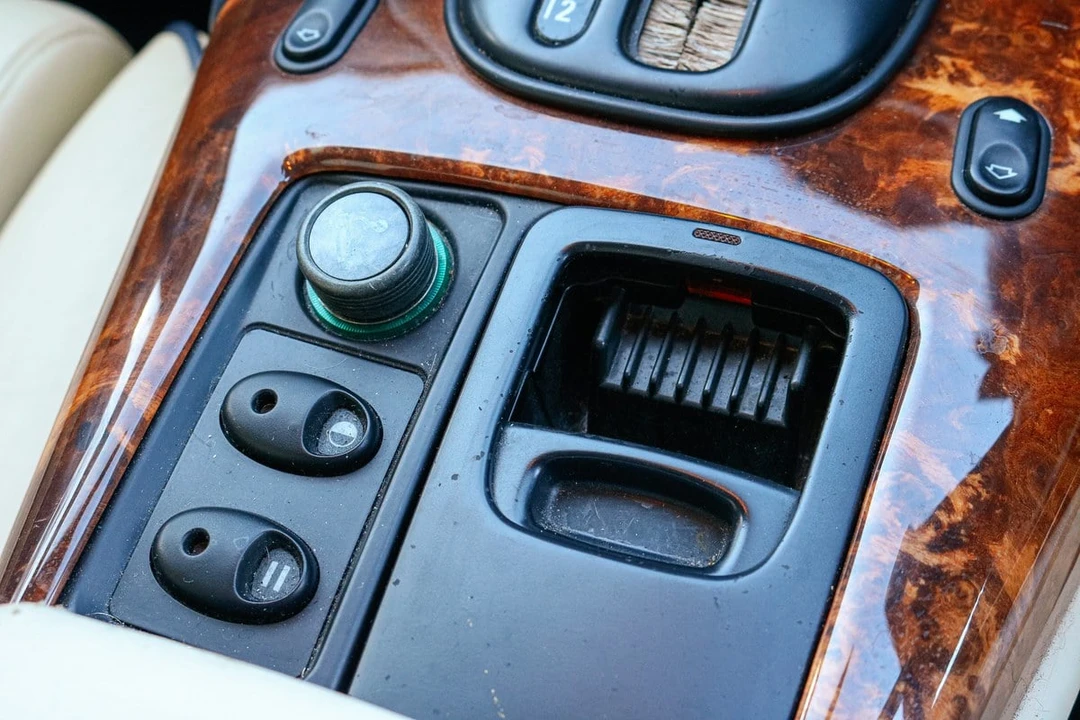 1998 Aston Martin DB7 - Image 23 of 30