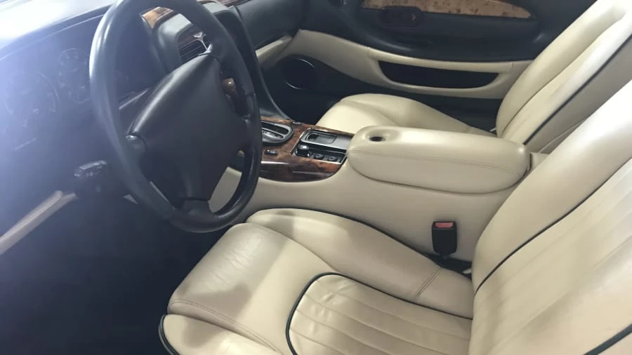 1998 Aston Martin DB7 - Image 3 of 8