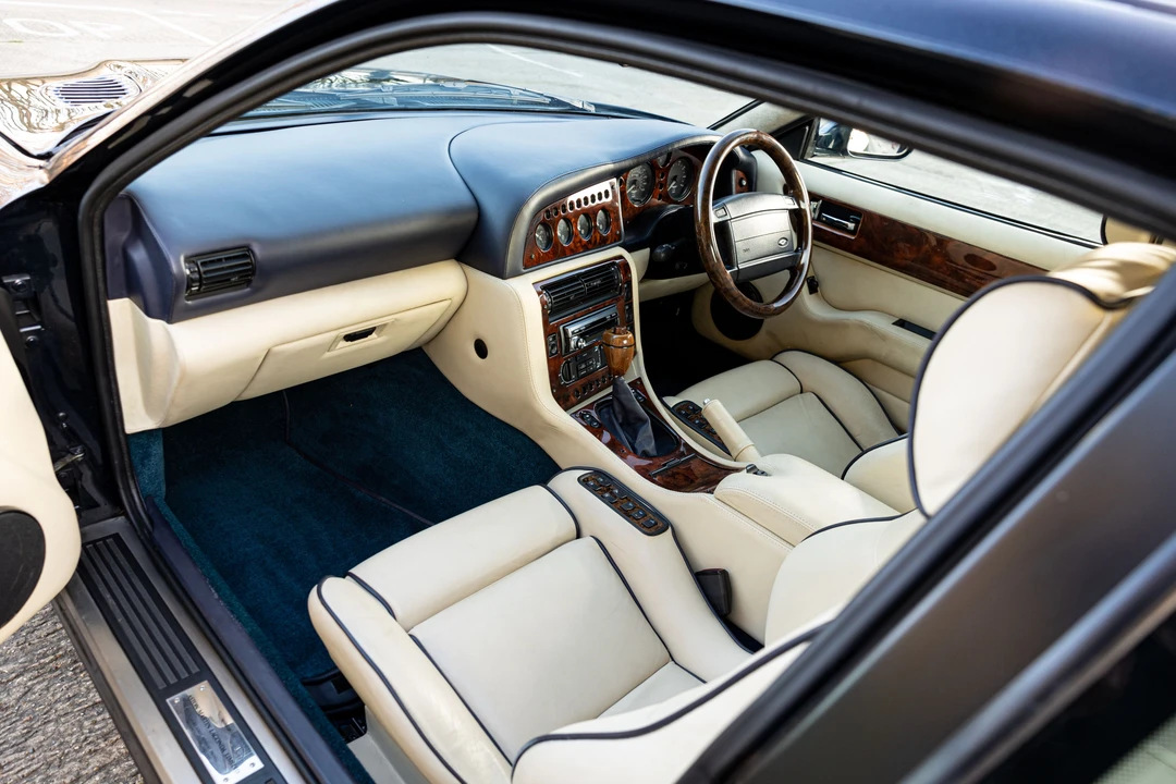 1998 Aston Martin Vantage (1993-2000) - Image 12 of 31