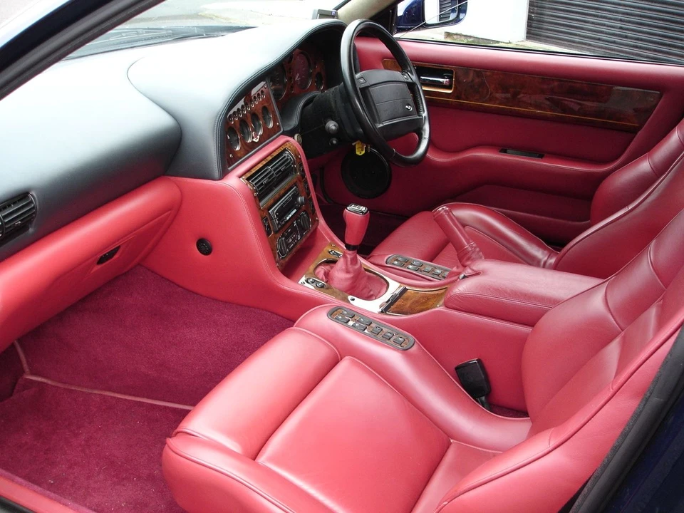 1998 Aston Martin Vantage (1993-2000) - Image 9 of 12
