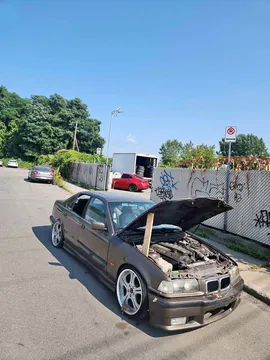 1998 BMW 328i Sedan