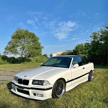 1998 BMW 323i Convertible