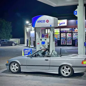 1998 BMW 3 Series 323i Convertible