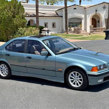 1998 BMW 3 Series 328i Sedan