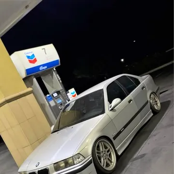 1998 BMW 3 Series 328i Sedan