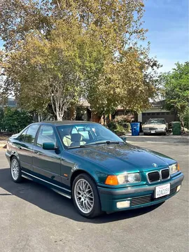 1998 BMW 3 Series 328i Sedan
