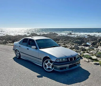 1998 BMW 3 Series 328i Sedan 4D