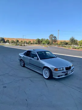 1998 BMW 3 Series 328i Sedan