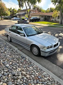 1998 BMW 3 Series 328i Sedan