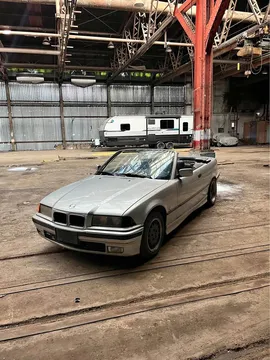 1998 BMW 323i Convertible