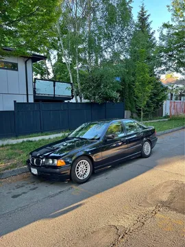 1998 BMW 318i