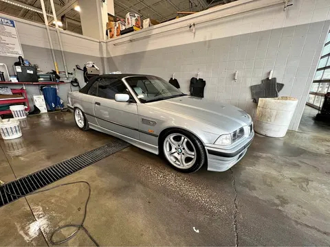 1998 BMW 323i Convertible