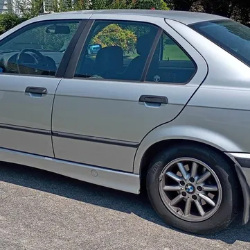 1998 BMW 318i