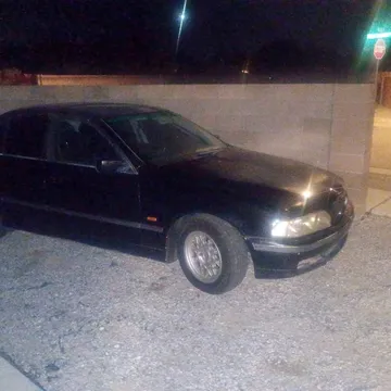1998 BMW 5 Series 525i Sedan 4D