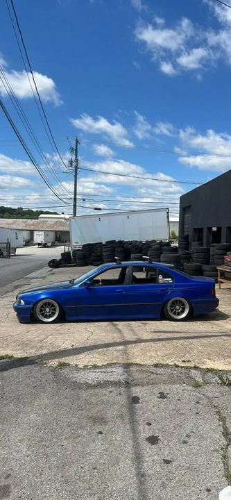1998 BMW E39 540i - Image 2 of 9