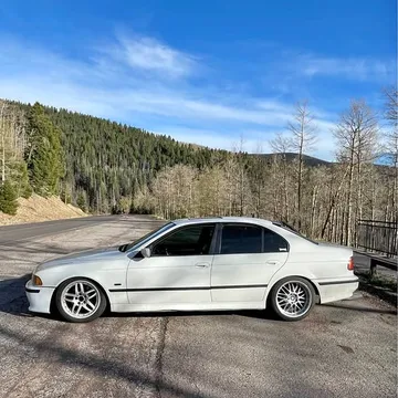 1998 BMW 5 Series 540i Sedan 4D