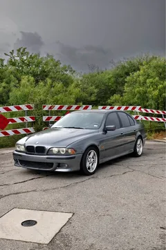 1998 BMW 5 Series 540i Sedan 4D