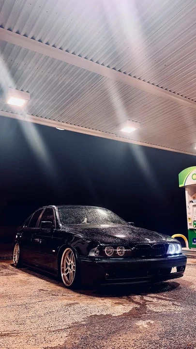 1998 BMW E39 540i - Image 2 of 4