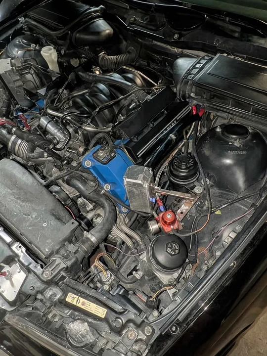 1998 BMW E39 540i - Image 2 of 7
