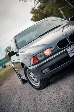 1998 BMW 5 Series 528i Sedan