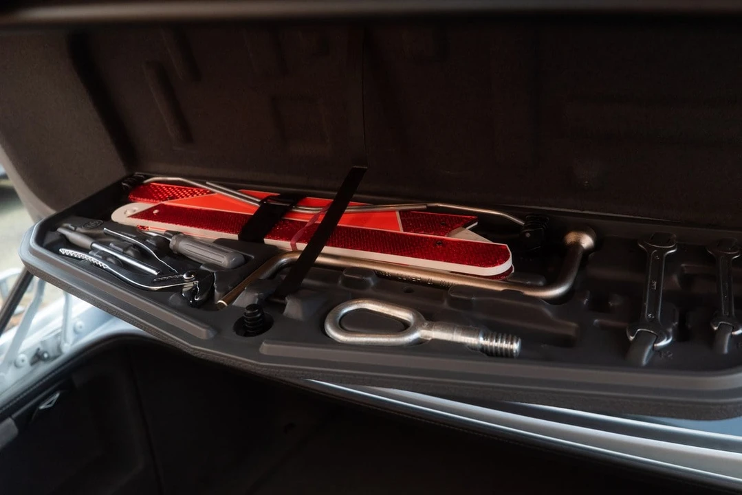1998 BMW E39 5 Series - Image 28 of 30